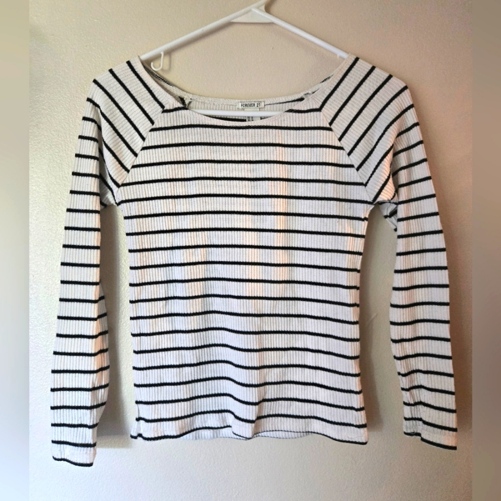 Forever 21 size medium white/black stiped long sleeve